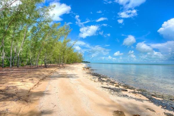 TITELBILD - BAHAMAS RED BAY 519 ACRES OF UNTOCHED NATURE SOURRONDED BY THE OCEAN 